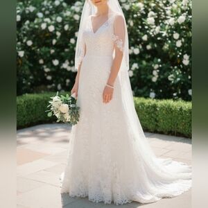 Oleg Cassini Ivory Wedding Dress CWG517 | NWT Size 8 | David's Bridal